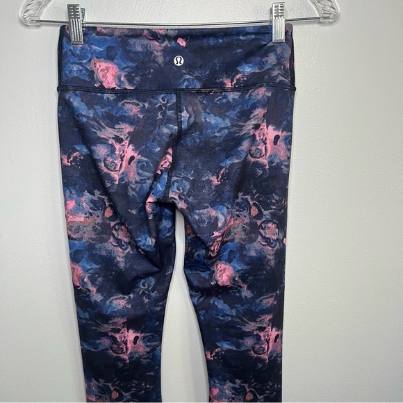 Lululemon  Wunder Under Moody Mirage Berry Blue Floral Legging Sz 4 Essential - Picture 6 of 8